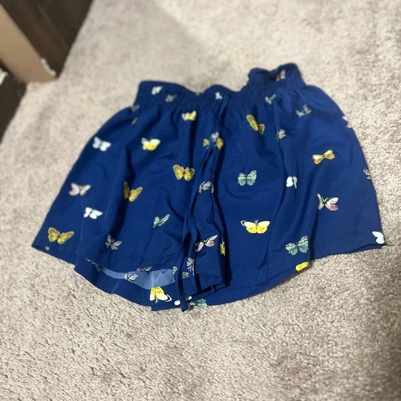 Butterfly Shorts - Picture 1 of 3